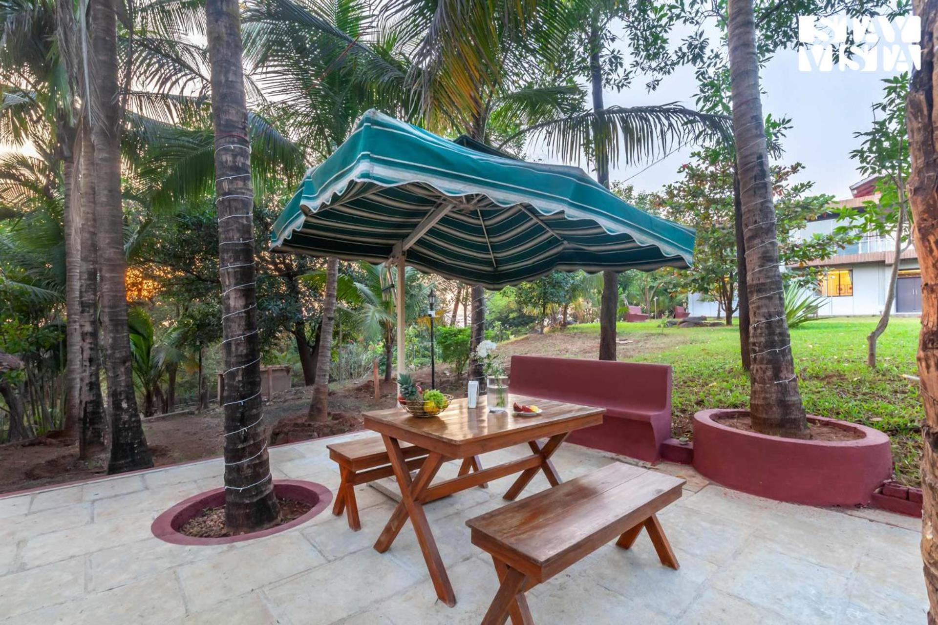 Stayvista'S Firefly Mountain Retreat - Villa With Private Pool, Gazebo & Terrace Karjat Buitenkant foto